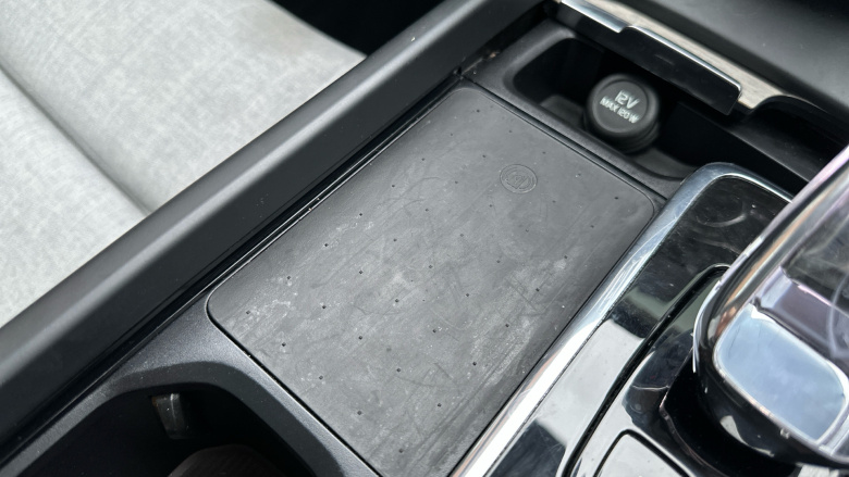 Volvo XC60 2.0 T8 [455] RC PHEV Ultimate Dark 5dr AWD Gtron Estate